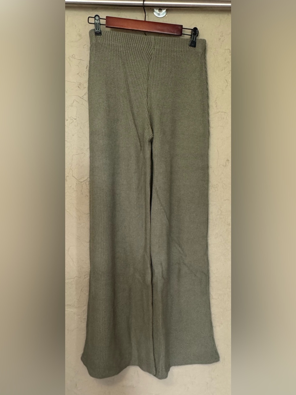 Zenana Waffle Knit Wide Leg Lounge Pants – Medium – NWOT - Picture 3 of 6